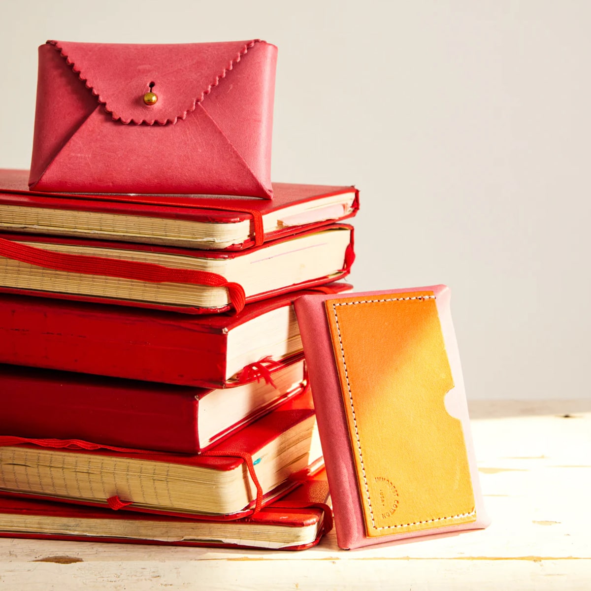 Scallop Wallet - Carnation + Orange